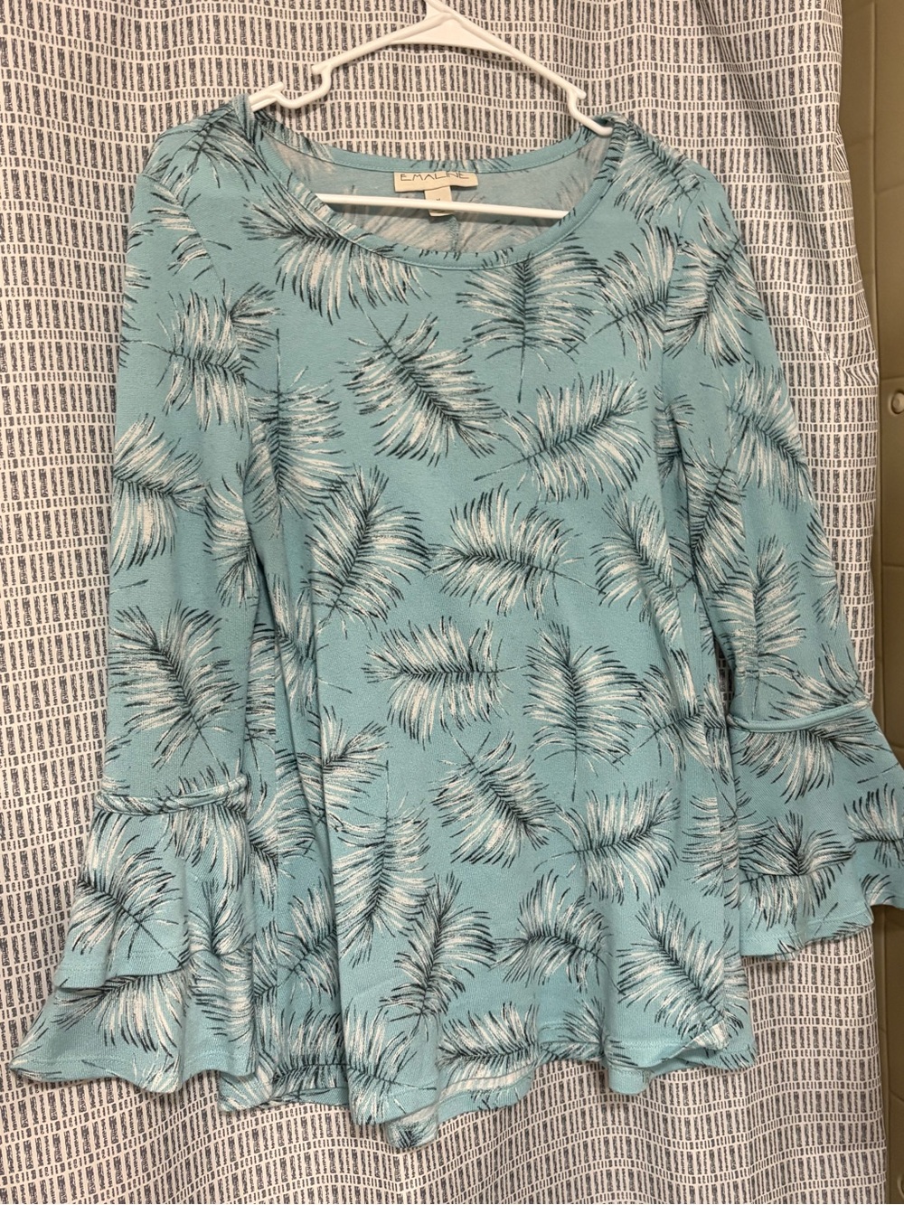 CeCe Aqua Palm-Print Ruffle-Sleeve Top